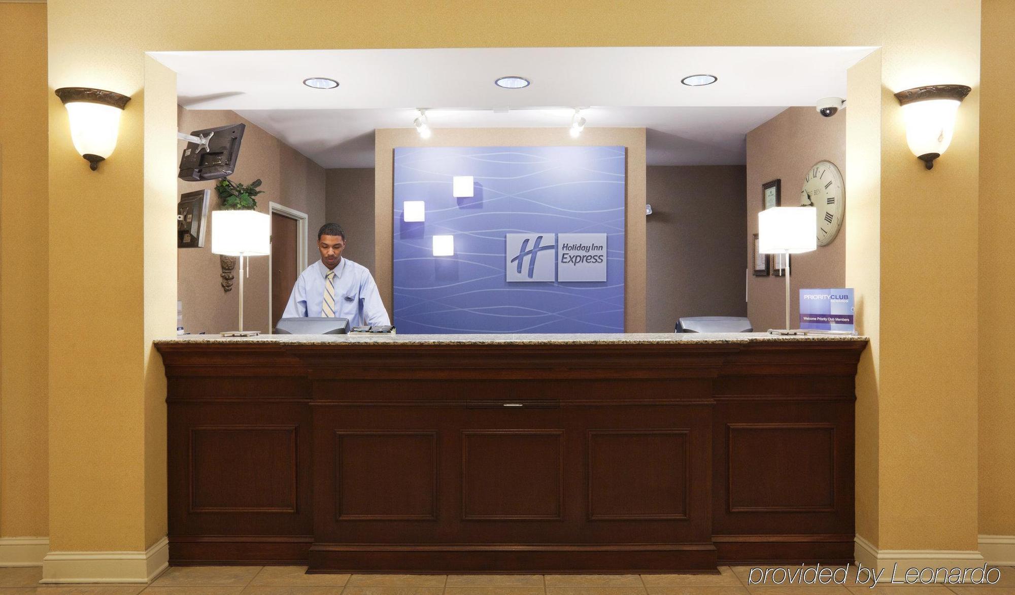Holiday Inn Express Hotel & Suites Auburn - University Area By Ihg Interior photo